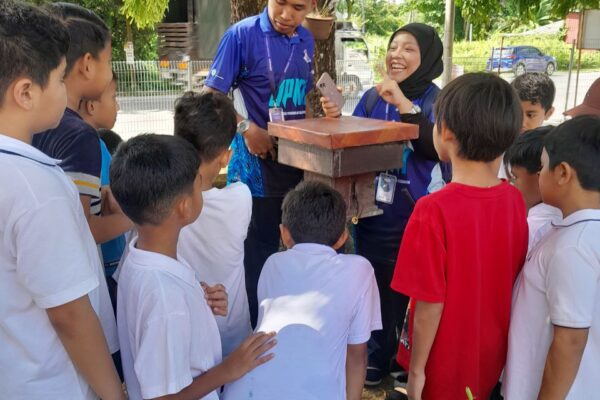 Sri Showme Primary School Trip to Serambi Niaga, UMT!  .