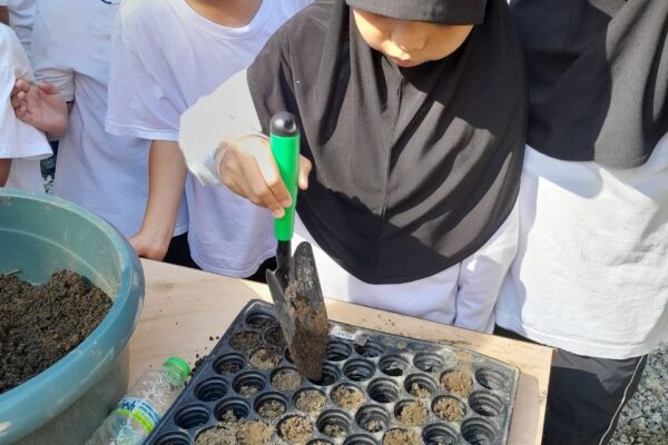 Sri Showme Primary School Trip to Serambi Niaga, UMT!  .