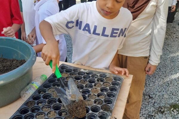 Sri Showme Primary School Trip to Serambi Niaga, UMT!  .