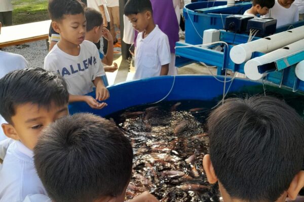 Sri Showme Primary School Trip to Serambi Niaga, UMT!  .