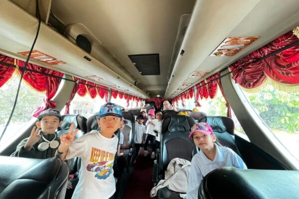 SHOWME KIDS & SPECIAL NEEDS STUDENTS VISIT KENYIR ELEPHANT CONSERVATION VILLAGE