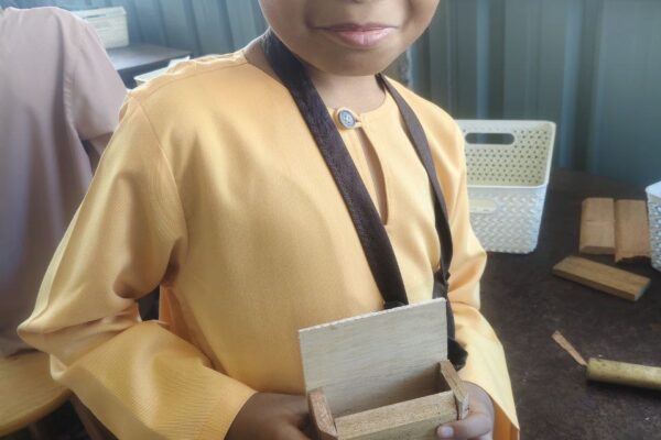 Carpentry Class: Make Your Own Pencil Case