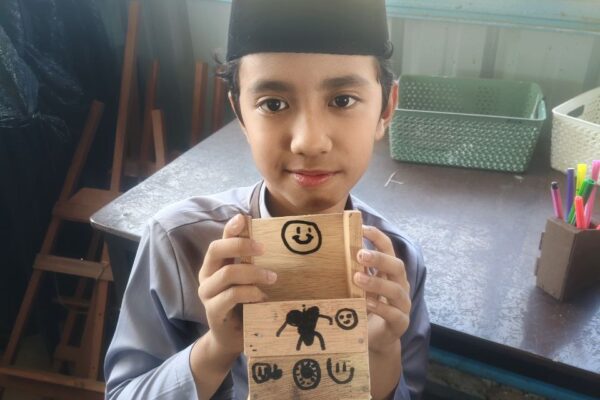 Carpentry Class: Make Your Own Pencil Case