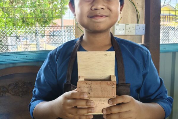 Carpentry Class: Make Your Own Pencil Case