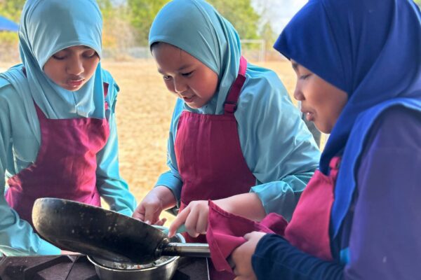 Cooking Class at Sri Showme Primary 🍳