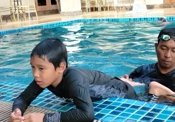 Swimming Class at Sri Arini School 🏊‍♂️