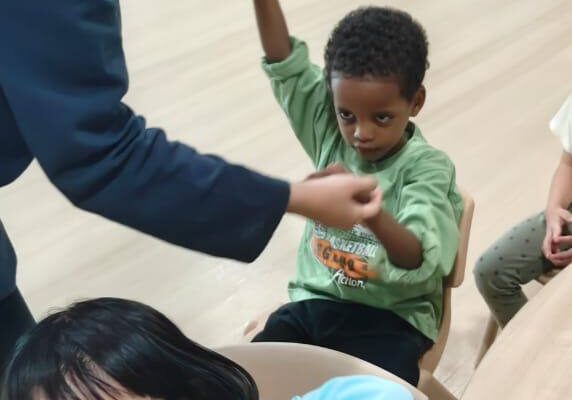 Gross Motor Activity: Passing Balloon with Elbow 🎈