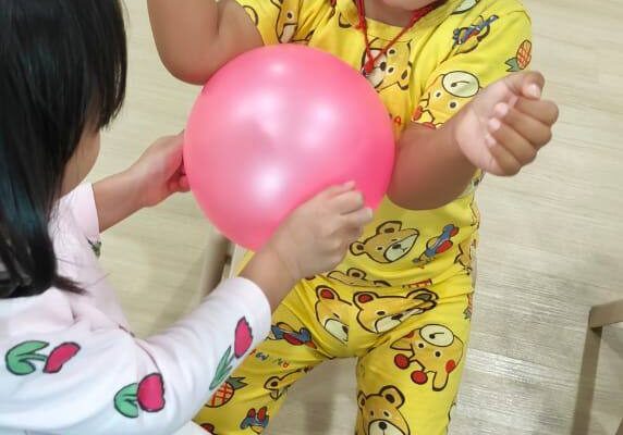 Gross Motor Activity: Passing Balloon with Elbow 🎈