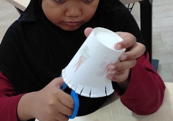 English Garden Diary: Growing Language Skills Through Hands-On Learning